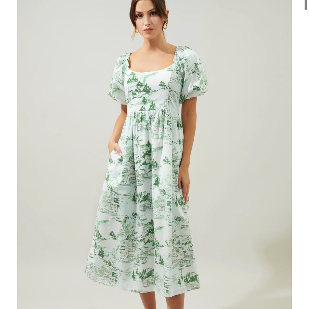 NWOT Sugarlips Elegant Green Print Midi Dress